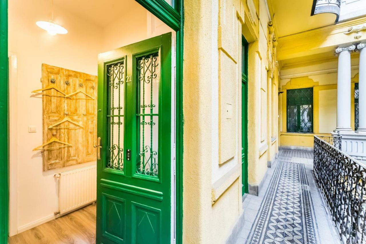 St Stephen Boulevard Apartment Next To Danube Budapeste Exterior foto